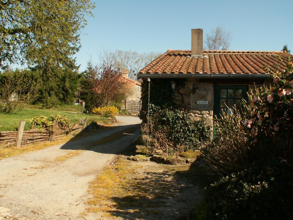 La Traineliere Bed & Breakfast Les Epesses Exterior photo